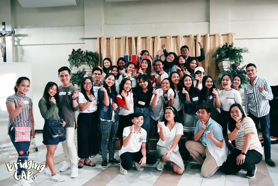 TheFeastTrinoma's tweet photo. It's been a week since the Youth Branch had their first ever gathering—the HOYST: Hang Out Youth Sa Trinoma. Already looking forward to the next HOYST. ❤
Hey, youTH! Remember that you are not alone, come and join us! 😊 #HOYST #YouAreLoved #TheFeastTrinoma https://t.co/Kukfy0NsIx