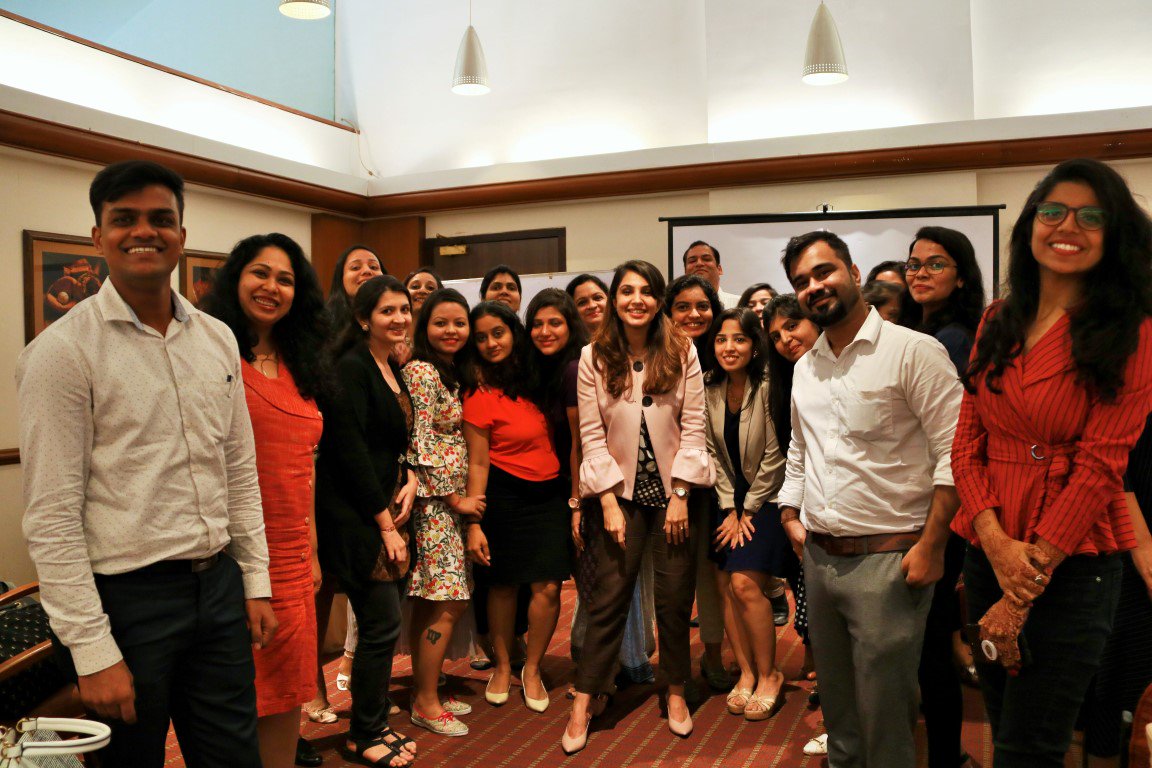 Imagicians_JA's tweet photo. Practical Dine &amp; Wine Etiquette Session for Professionals!

#dining #Diningetiquette #eatingdifficultfood #wine #winelover #winery @sula_vineyards @Fratelli_Wines @YorkWinery @WinesFromIndia @Wine_Of_India @GroverZampa #imageConsultant #ImageconsultantinMUmbai #Imagicians https://t.co/8yITndJg42