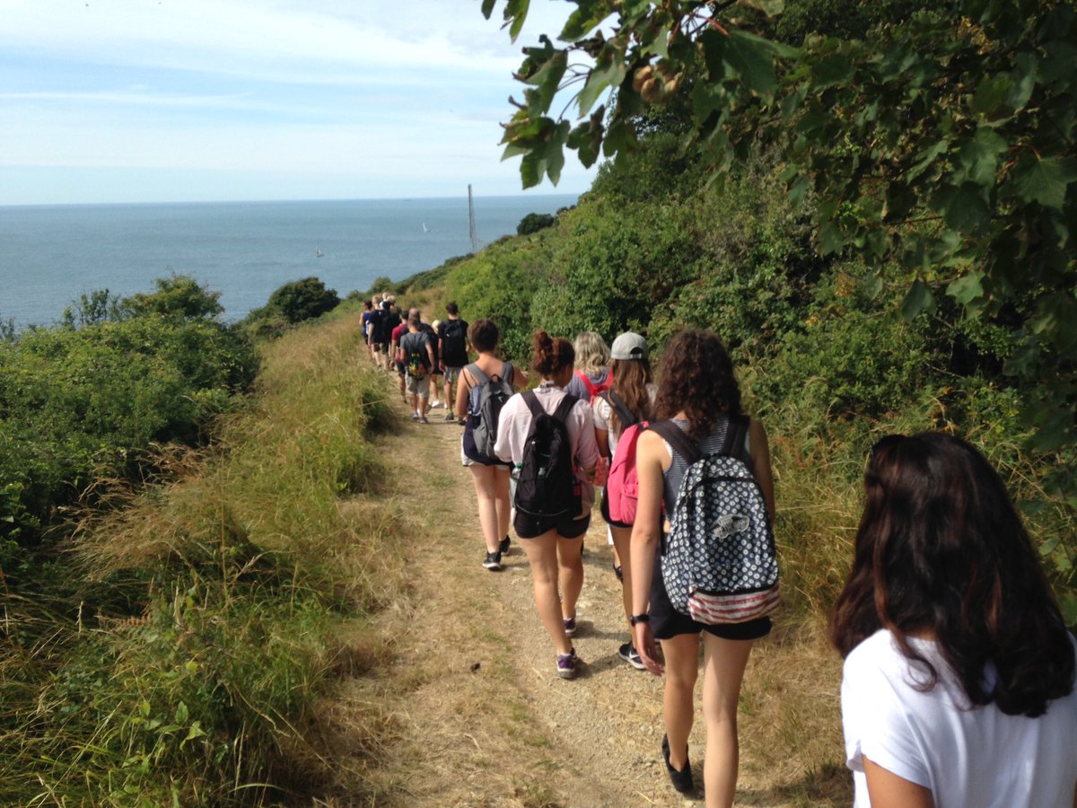 One of our groups during the Jurassic Coast Experience Tour. Book your ticket online: discoverdorset.co.uk/jurassic-coast…
