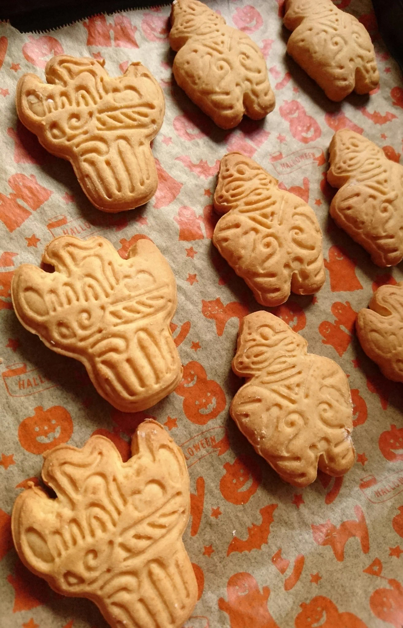 クッキー型で縄文土器クッキー？？　どこに売っているんだ？こんなクッキーの型ｗｗ