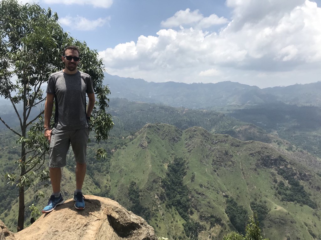 RichardAtCT's tweet image. The town of Ella is a tourist trap of note, but the walks around it and the delicious food, make up for its shortcomings. #EllaRock #9ArchBridge