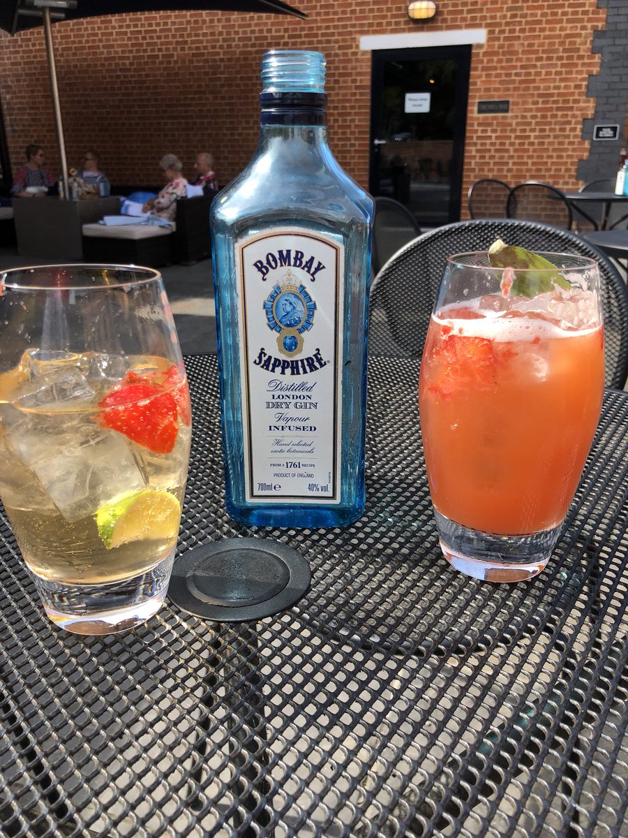 AndyWilliamso12's tweet image. After a very education visit to @homeofbombay what else to do but sample the goods #bombaydistillery