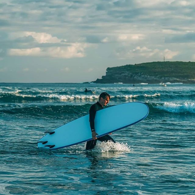 cant_infinita's tweet photo. πΈ @dcorrado45 - Se hai una brutta giornata, prendi un'onda.
@surf_week
#surfweek #surf #surfboard #sky #blue #spain #cantabria #somo #playa #santander #surftrip #summer #cantabria_y_turismo #igerscantabria #sea #sunrise #surfer #compartecantabri⦠https://t.co/c8PTQcEW1c https://t.co/Mw1uhpacHj