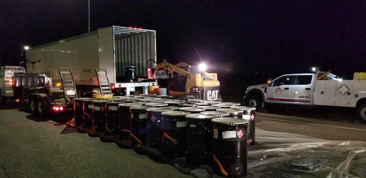 JobsH2o's tweet photo. Day or Night…you can count on us!! Our Boise team was working late (or is it really early😉) getting the job done!!
#teamwork #hazmatlife #boise #joinourteam https://t.co/ISiCj7MwW4