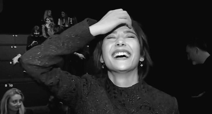 Ben linç yerim ama yine seni düşünürüm kelebeyim 
#Söz #YavBah #AybükePusat