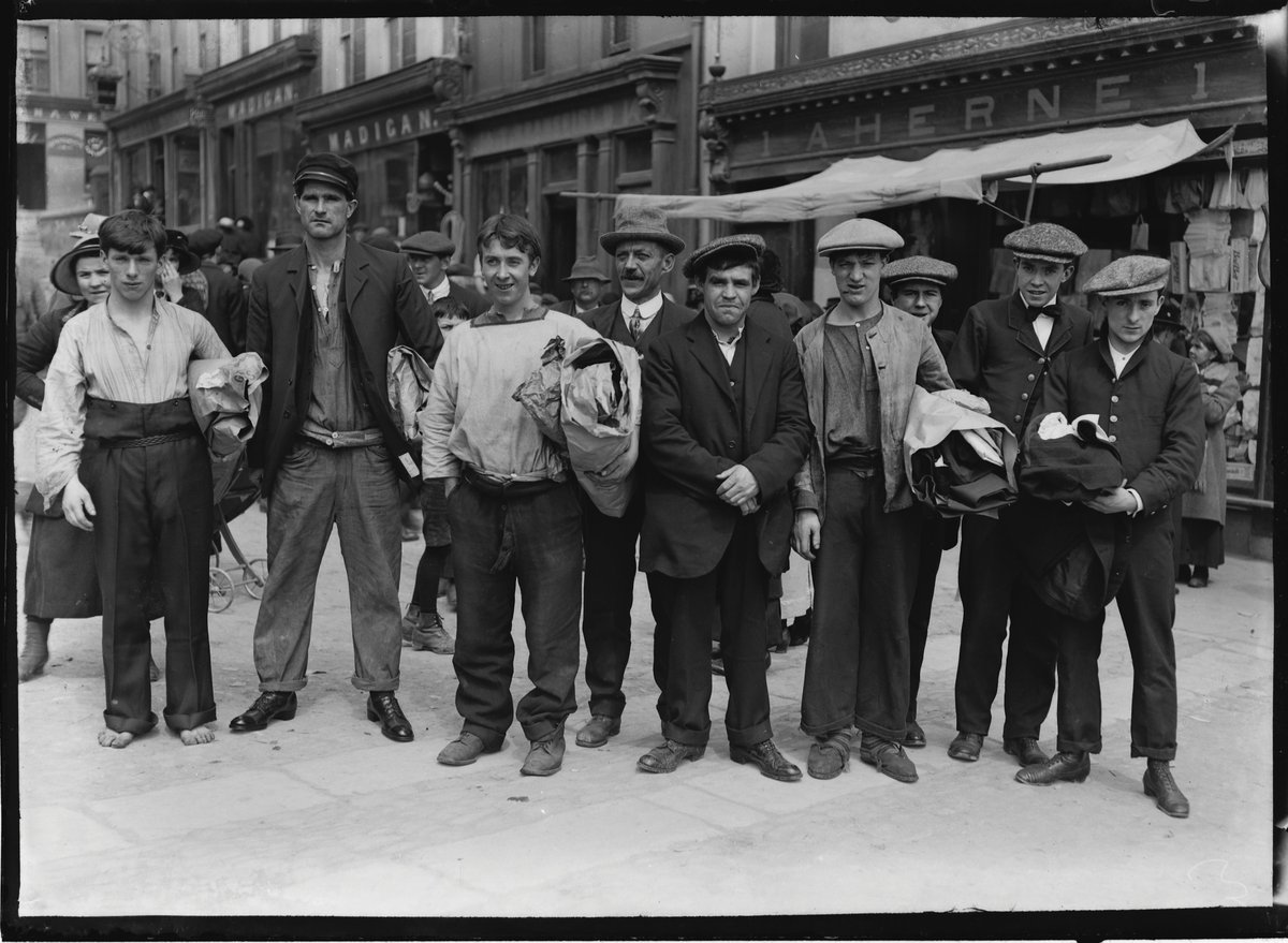CobhHeritageCen's tweet photo. View the amazing photos from the Poole Collection of the aftermath of Lusitania in Cobh #poolecollection #Lusitania #purecork #corkcoco #irelandsancienteast #motivationmonday #visitcobh #cork https://t.co/zBB2YgPi4D