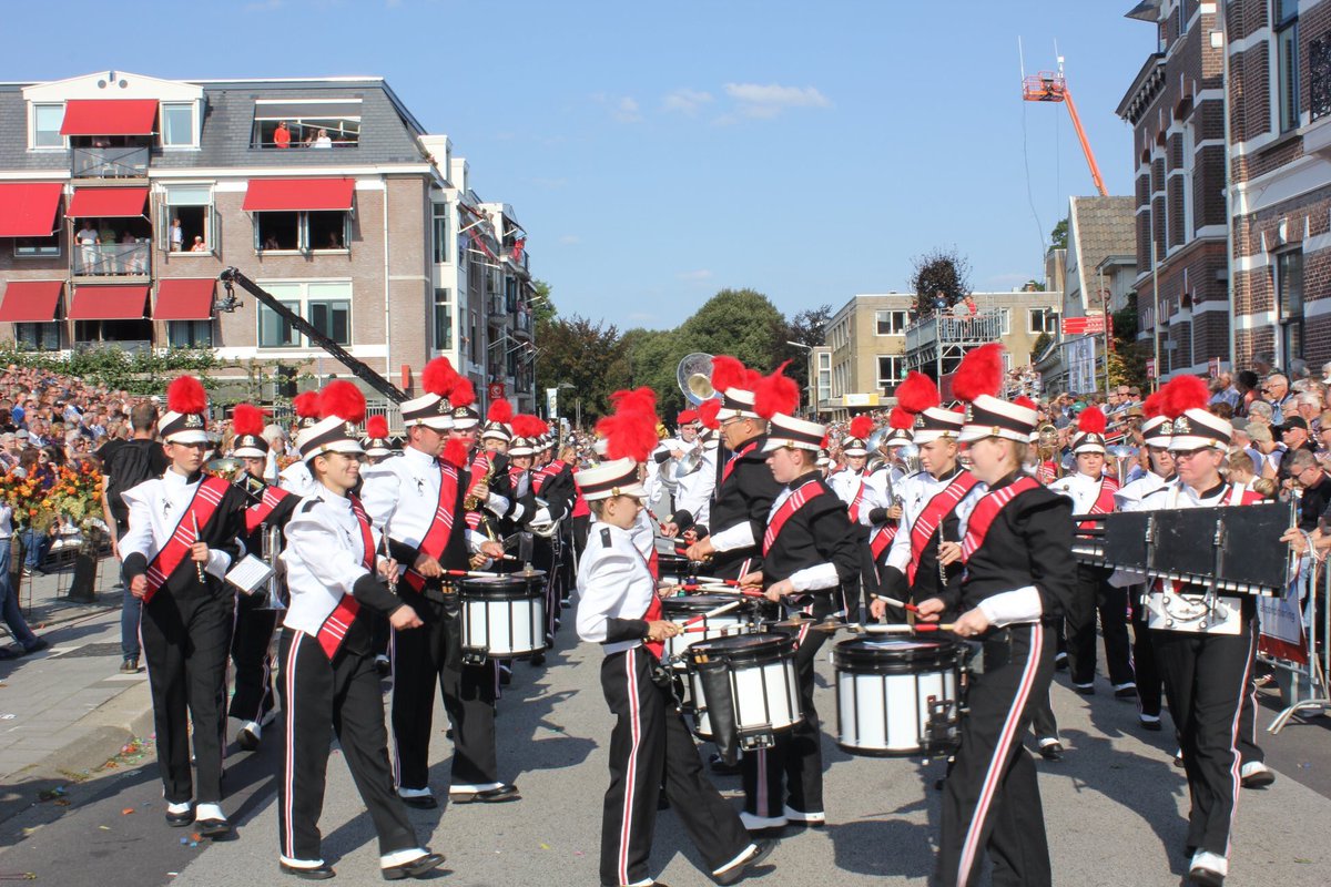 HertsShowband's tweet photo. What a fantastic weekend we had representing the UK as the only British Band performing @corsozundert #flowerfestival #flowerparade #marchingband #hertsshowband #hsb2018 https://t.co/hLSNLCGHcl