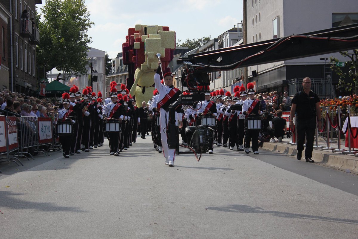 HertsShowband's tweet photo. What a fantastic weekend we had representing the UK as the only British Band performing @corsozundert #flowerfestival #flowerparade #marchingband #hertsshowband #hsb2018 https://t.co/hLSNLCGHcl