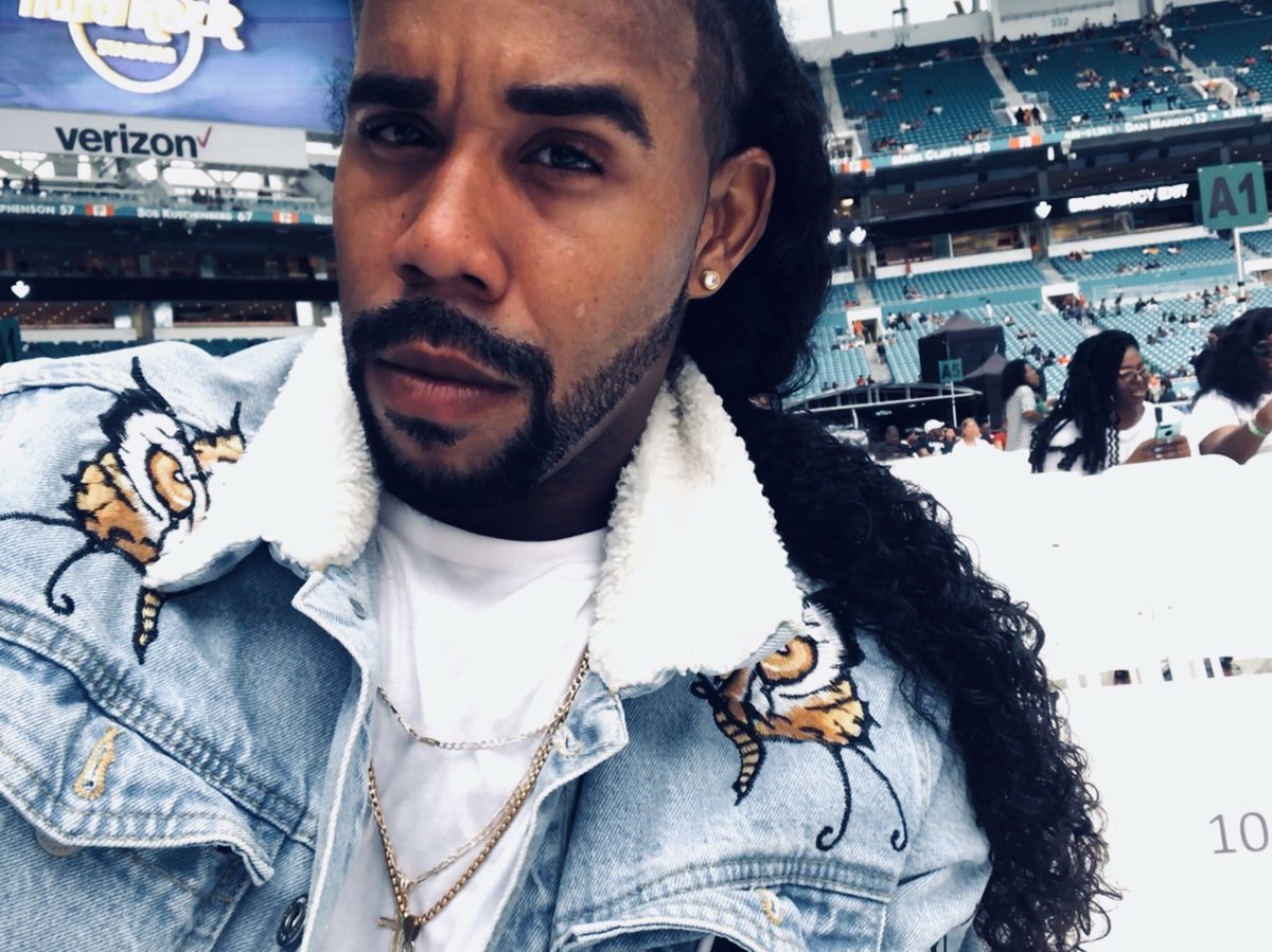 GerardoAmparo's tweet photo. #instagram gerardo_amparo #malefashion #menfashion #manfashion #menstyle #mantyle #fashion #style #designer #menwear #menwearhouse #zaramen #instguy #picoftheday #casual #stylish #pfw #fashionblogger #hedismane #chicmen #rockandroll #paris #parisianchic #mendesign #miami https://t.co/DvI2Kd9mND