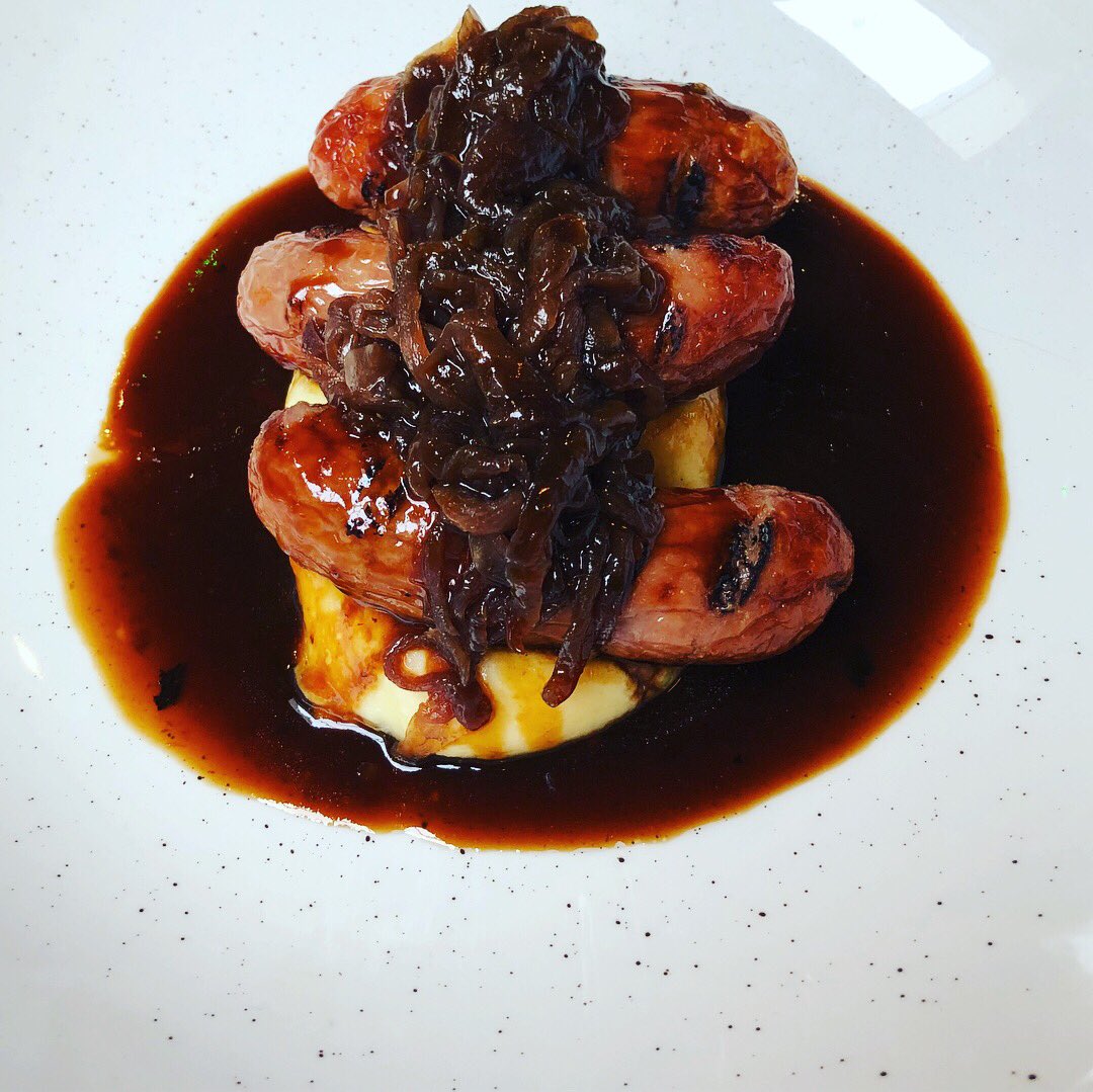 AllertonManor's tweet photo. Our Autumn menu launches tomorrow! Book a table &amp; be the first to try some wonderful dishes including lamb kofta, bangers &amp; mash &amp; apple crumb cake! #newmenu #autumn #restaurant #liverpool #allerton #theoldstables #amgc #food #foodie #foodporn #foodphotography https://t.co/Pqn2YRlUMF