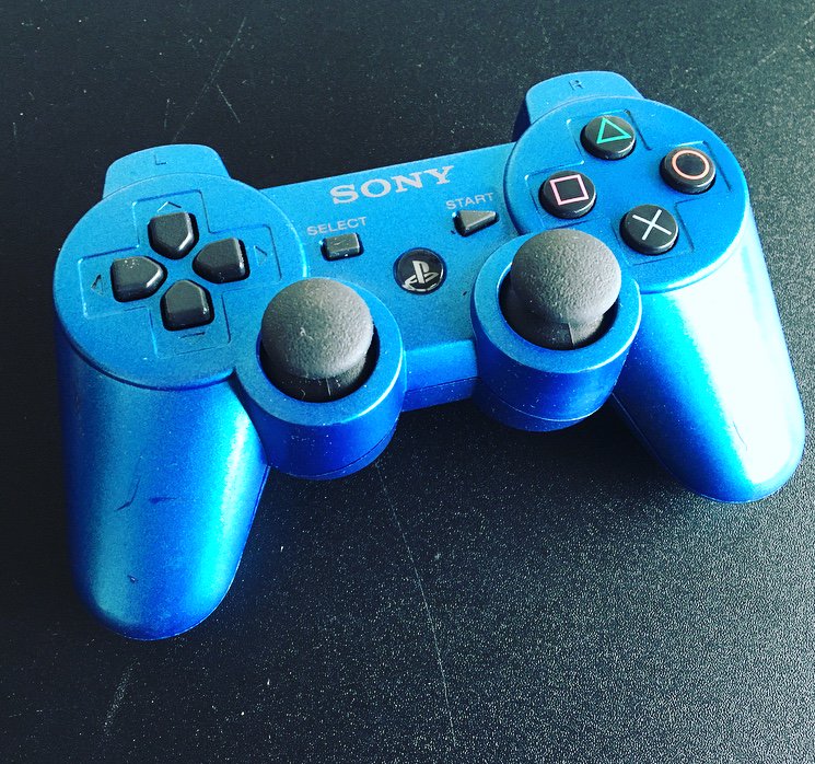 BaxtrosL's tweet image. Get over your Monday blues, with this vibrant beauty! #PS3controllercosmicblue #PS3controller #dualshock