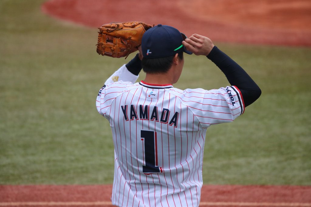 Iku 好きな背中すぎてアイコンにしました プロ野球選手のカッコいい背中を愛でるタグ T Co Mnyfg0ukvz Twitter