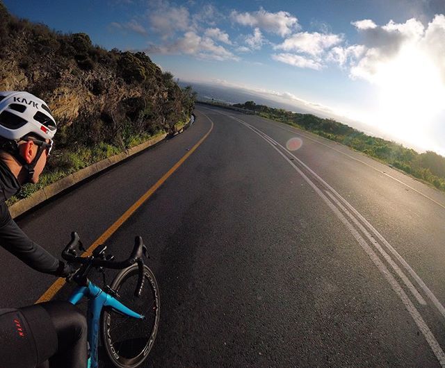 wearebikemob's tweet photo. Can you buy freedom? Yeah you can buy a bicycle and feel that rush of being totally free any time you want 🙌🏻 #SpeedSelfie #BicycleFreedom #CyclingShots #BassoBikes #Diamante #whatgoesupmustcomedown #WhereIride #RoadsLikeThese #CapeTownInfo #CapeTown… https://t.co/WZYXjMtgGb https://t.co/0kdRHjOl9M