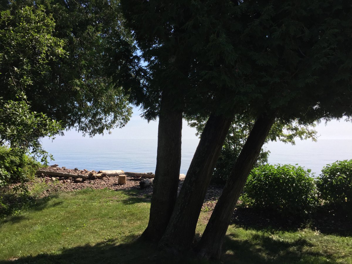 kdavidsmith43's tweet image. The views from the shore and from our deck never get old!  #Lutsen #onemoreday