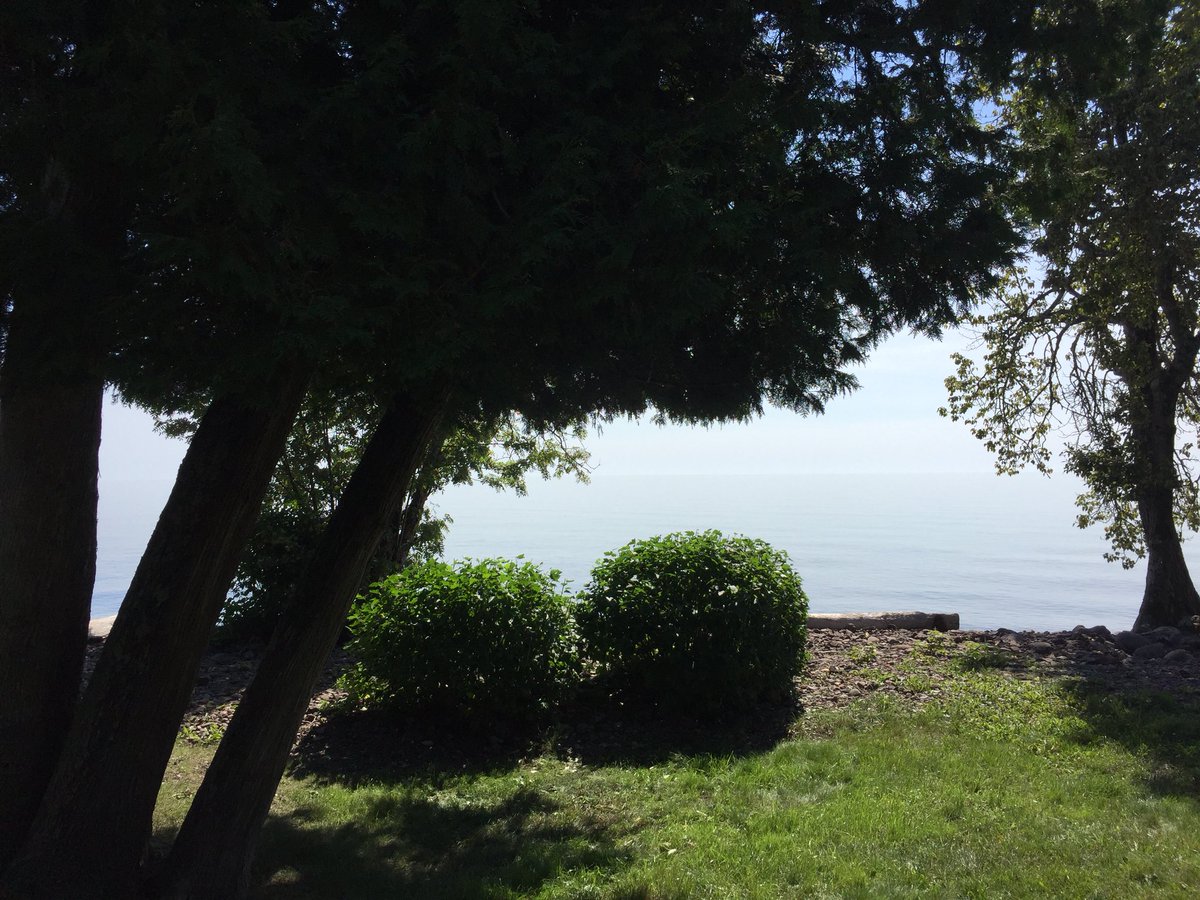 kdavidsmith43's tweet image. The views from the shore and from our deck never get old!  #Lutsen #onemoreday