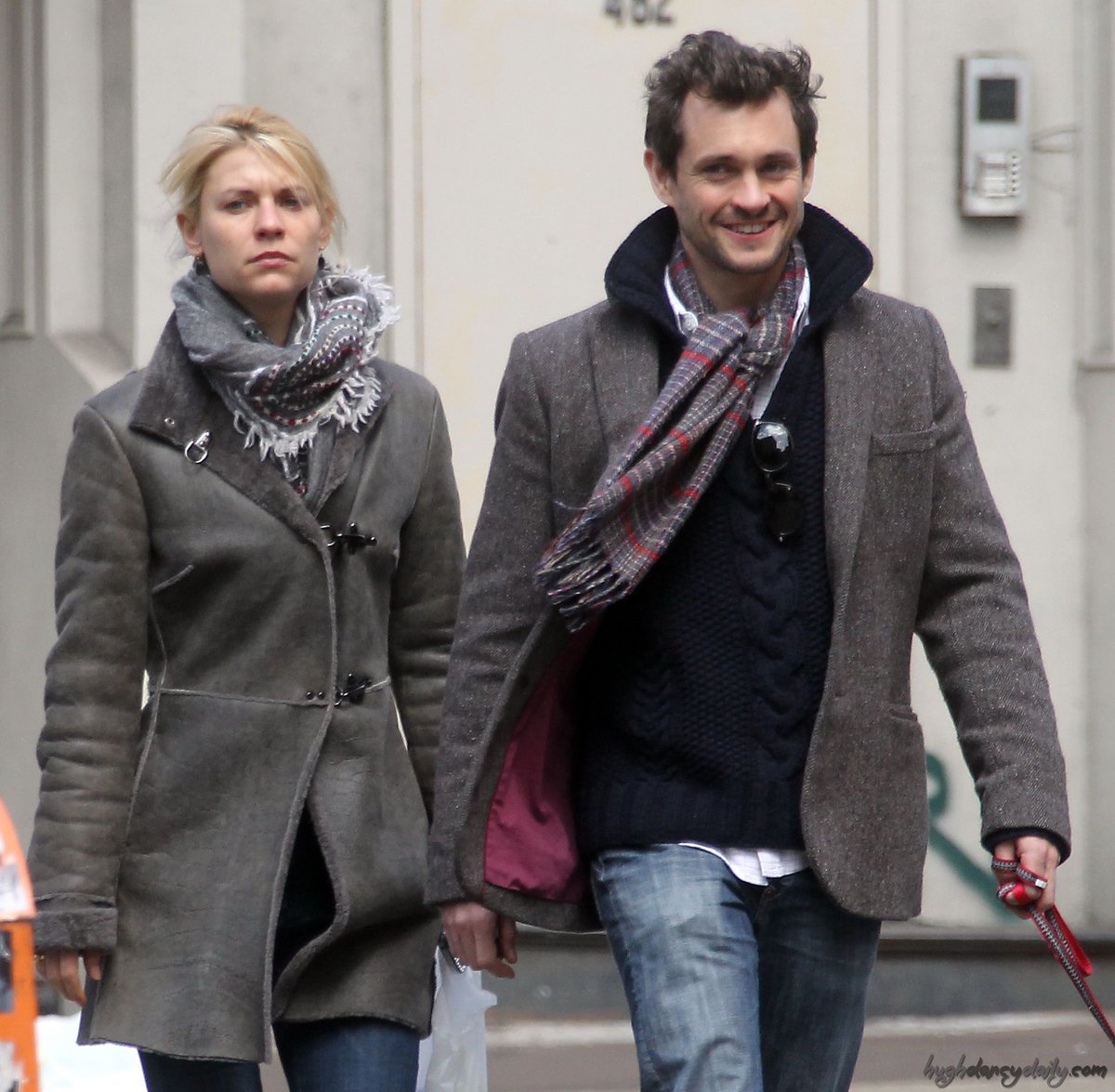 hughdoingthings's tweet photo. Hugh Dancy showing his long lasting love to the scarf. https://t.co/kEdpMU0Ucz