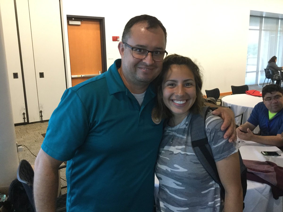 SaisdCCR's tweet photo. Highlands High School reunion! #RooNation https://t.co/M58krynurG
