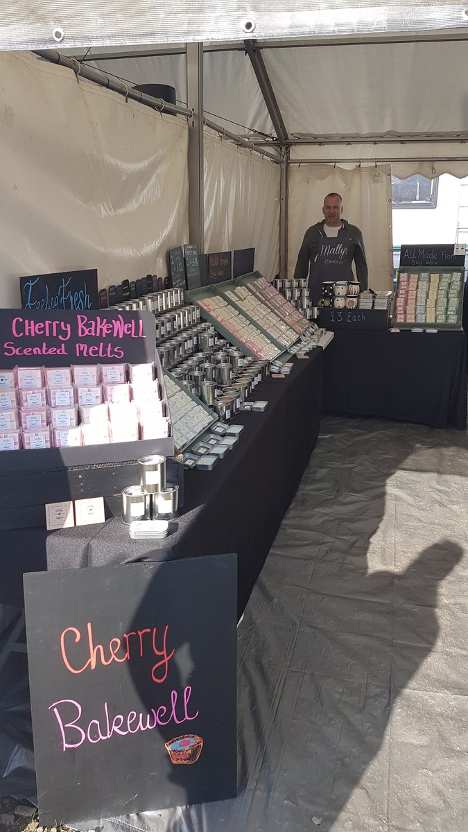 mattyscandles's tweet photo. #smallbusiness #soywax  #soywaxmelts  #chatsworthcountryfair  #chatsworth #chatsworthhouse #Christmas #scentedcandles  #scentedmelts #vegan #artisan #homemade #handmade #mattyscandles https://t.co/YFKHRQGk1w