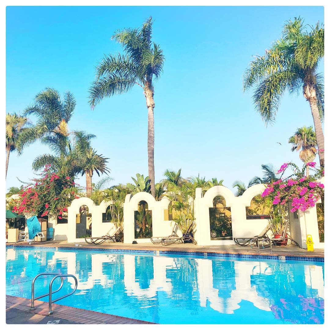 BahiaHotelSD's tweet photo. Happy Labor Day! How are you celebrating? 😎 🏊
-
-
#BahiaResort #LaborDay #staycation #MissionBeach #MissionBay #poolside #beachday #familyholiday #chillin https://t.co/4bggw7agUd
