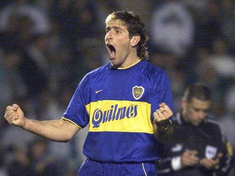 FraanCarboneli7's tweet photo. #UnDiaComoHoy en 1997 debutaba Martín Palermo con la camiseta de Boca. No habrá ninguno igual, el hombre de Hollywood hizo goles de todas las formas posibles hasta de las imposibles, ya con solo verlo en el area era para gritar GOL. https://t.co/LgjxA2IvQO