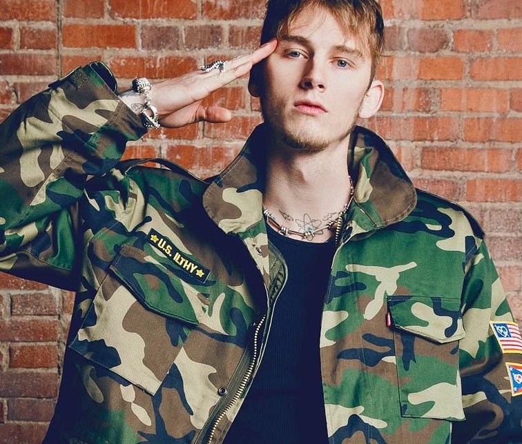 Troydan's tweet image. R.I.P Machine Gun Kelly. Crazy that he was only 28 years old. Even though his death is tragic, I hope this will open their eyes to youth about the dangers of responding to Slim Shady.