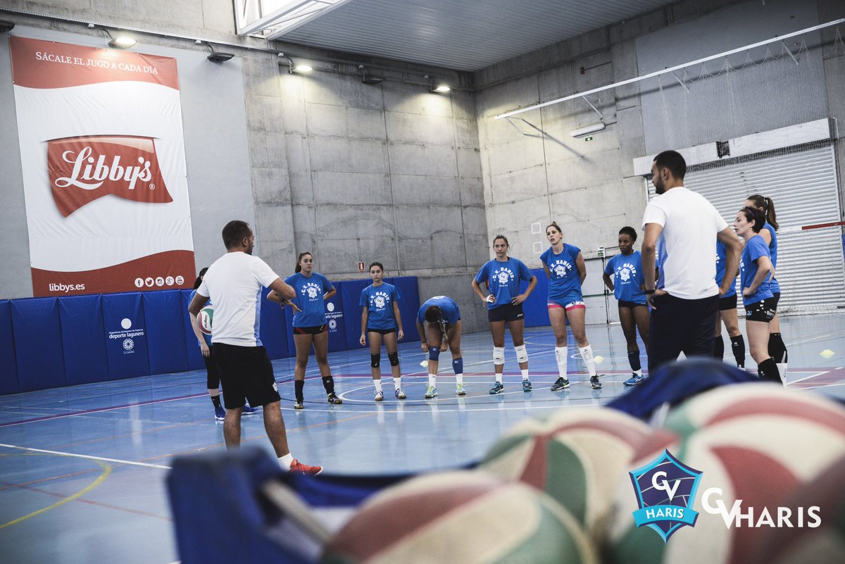 CVHaris's tweet photo. ENTRENAMIENTO🏃‍♀️ | El #DimurolLibbys inicia su pretemporada con ilusiones renovadas 💙🏐

⚡El equipo blanquiazul echó a rodar este lunes⚡

[➕INFO👇]

https://t.co/rh5ebUcukD https://t.co/zaXSycY4tg