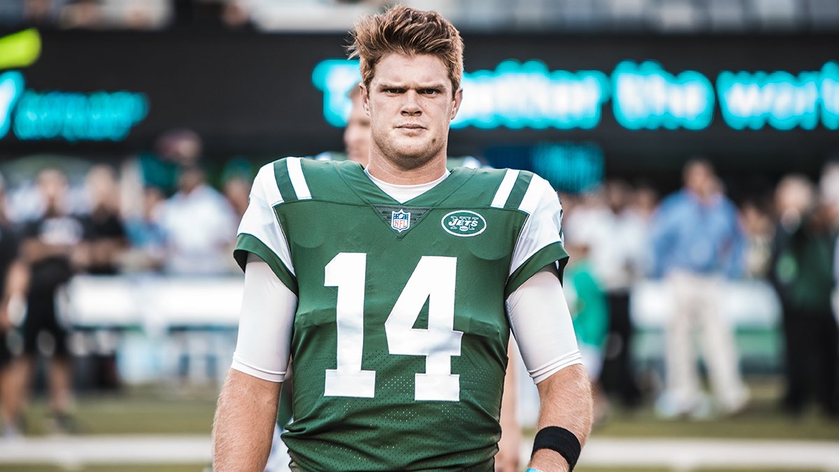 nyjets's tweet photo. OFFICIAL: QB Sam Darnold will open the season as the starter. https://t.co/IOgb1B6yNc