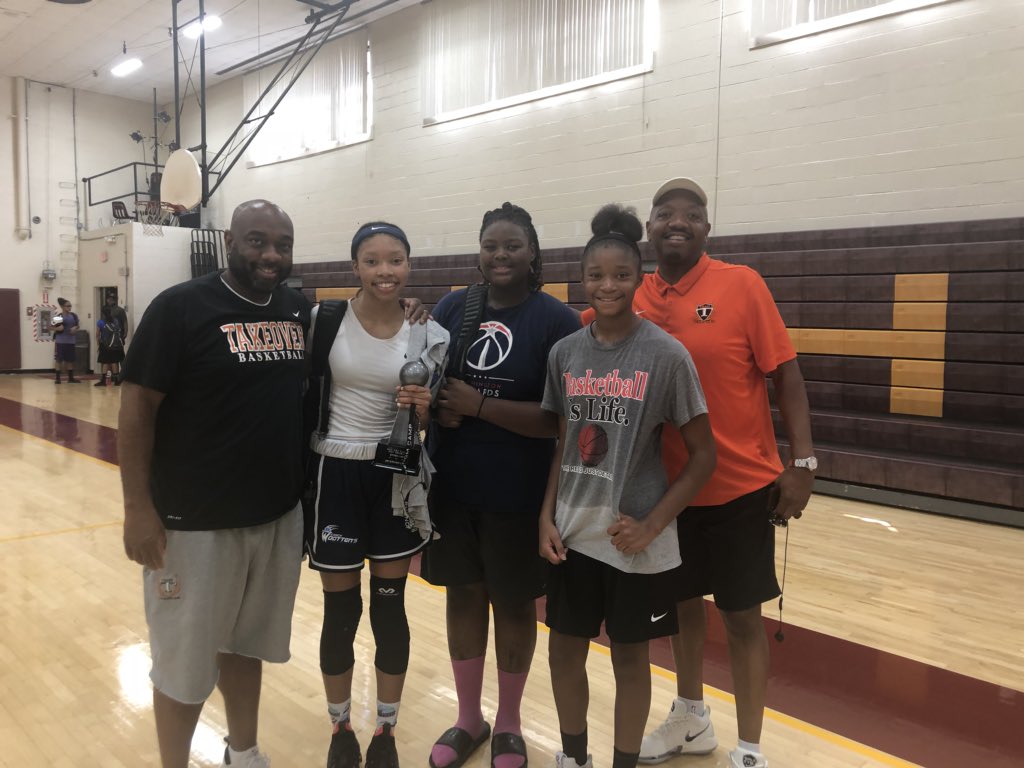 TTOGIRLS2022's tweet photo. Congratulations to TTOs @KennedyClifton5 for being awarded MVP &amp; Olivia Brooks for also being recognized as a combine standout 🏀🙌🏽💪🏽@SheGotGame7 #TTOproud @TeamTakeoverGBB @tinkbutler https://t.co/AmdADNk039