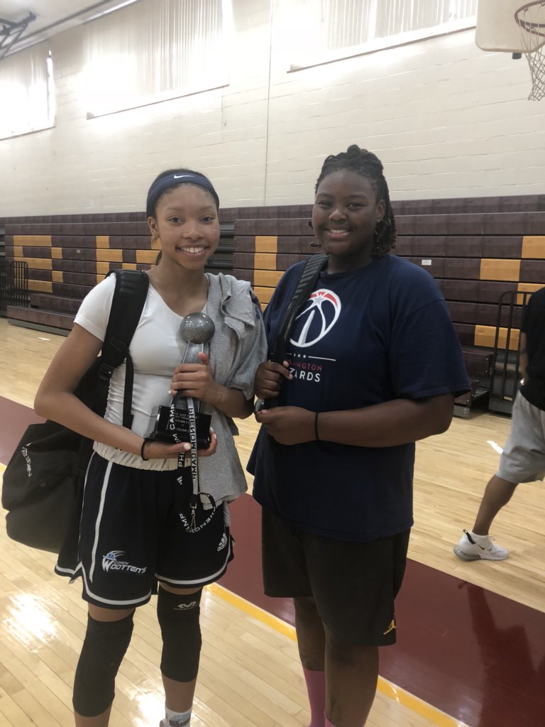 TTOGIRLS2022's tweet photo. Congratulations to TTOs @KennedyClifton5 for being awarded MVP &amp; Olivia Brooks for also being recognized as a combine standout 🏀🙌🏽💪🏽@SheGotGame7 #TTOproud @TeamTakeoverGBB @tinkbutler https://t.co/AmdADNk039