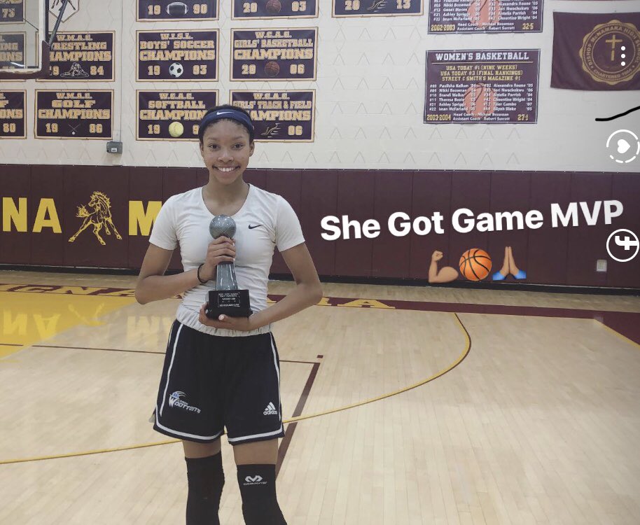 TTOGIRLS2022's tweet photo. Congratulations to TTOs @KennedyClifton5 for being awarded MVP &amp; Olivia Brooks for also being recognized as a combine standout 🏀🙌🏽💪🏽@SheGotGame7 #TTOproud @TeamTakeoverGBB @tinkbutler https://t.co/AmdADNk039