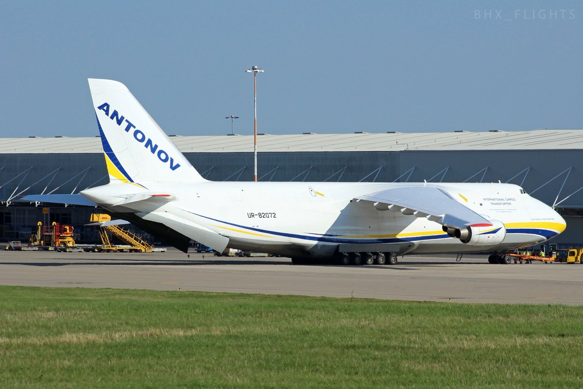 bhx_flights's tweet image. Yesterday&apos;s 26 year old Antonov Design Bureau Antonov An-124 UR-82072 departing out of East Midlands to Tel Aviv ✈️

#ema #egnx #eastmidlands #eastmidlandsairport #antonov #antonovairlines #an124 #antonov124 #antonovan124 #aviation #avgeek #cargo #freighter #takeoff #smoke