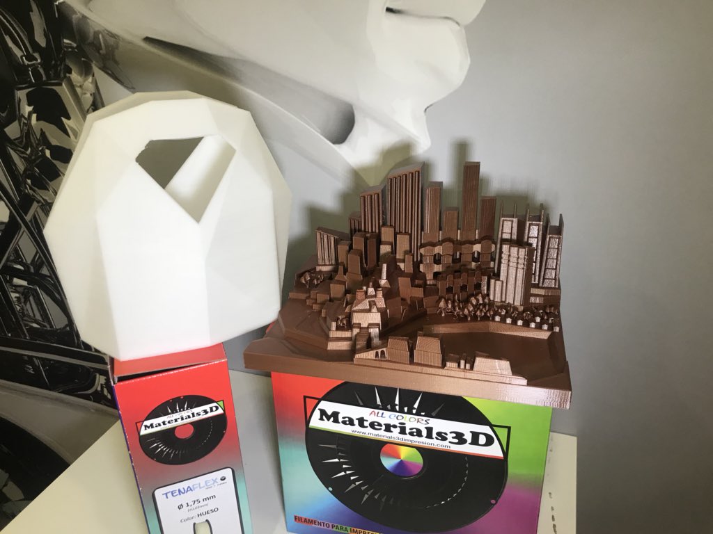 innovaland3d's tweet photo. Primer tes de los filamentos enviados por #allmaterials3D. #tenaflex y #pla850 cobre. Seguimos con las puebas y pronto review en nuestro canal. 💪🏻 https://t.co/SWlRQvy2qw