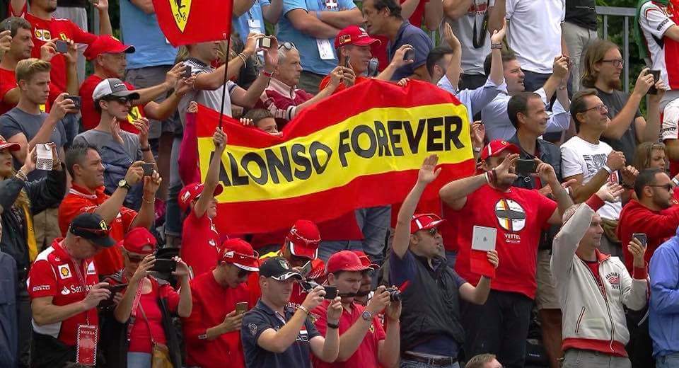 Lucailbomber1's tweet photo. @alo_oficial Nando torna ti prego ❤️❤️❤️ https://t.co/Lx5Rb65ox6