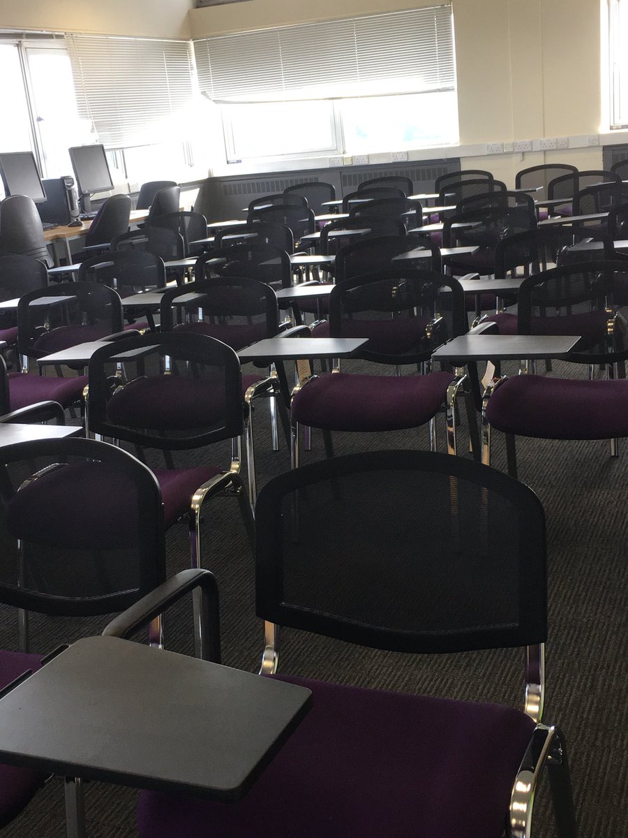 mrsmad40's tweet image. Chairs have arrived for the Lecture Theatre Room. Beginning to make the learning environment ready for our students and staff! @CrawleyCollege @jochappel4 @Chapman_Mikrut #ChangingLivesThroughLearning
