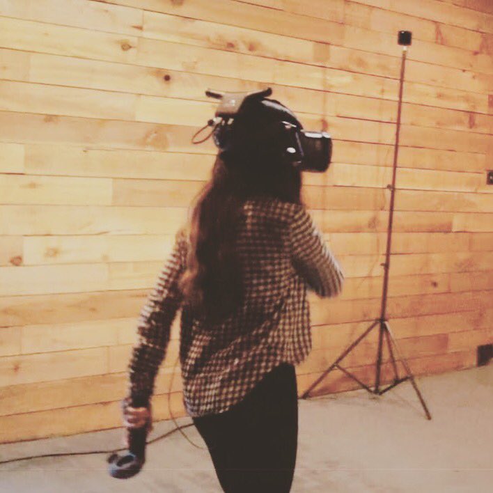 CasandChary's tweet photo. Played around with the Vive Wireless Adapter too. Can’t wait to talk more about our trip in the upcoming vlog! #vivewirelessadapter #htcvive #vr #wirelessvr #virtualreality https://t.co/rUIbJz7ziB