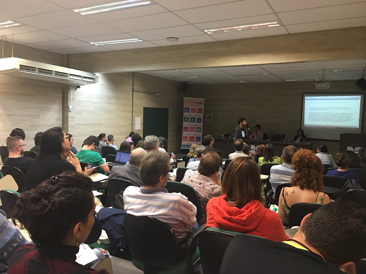 talvacy's tweet photo. Redes de comunicação e a participação popular. Na América Latina 83% das pessoas conectadas na #internet têm menos de 30 anos. #intercom2018 #Joinville https://t.co/zb2uSvNBbk