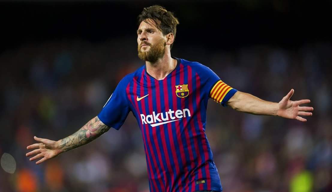 MessiQuote's tweet photo. ESPN: “Imagine what fun it must be for you to know that however great @Cristiano thinks he is, you're actually even better. The only pertinent question left is whether you're the best footballer that's ever been seen.” https://t.co/XDGE2pP0xP