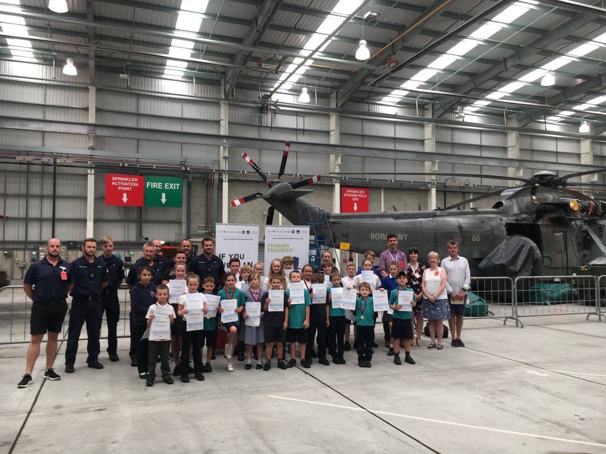 primaryengineer's tweet photo. When the #PEHighlight is #Cornwall Celebration hosted at the Royal Naval Air Station Culdrose. @RoyalNavy pulled it out the bag with having helicopters present, absolute #GameChanger ππ» #MondayMotivaton #engineersinthemaking #engineers #inspireanengineer #STEM #YoE #education https://t.co/UTlTYD1uDE