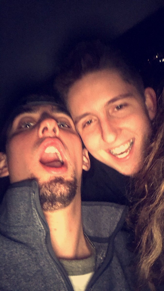 derek_newcome08's tweet photo. Happy birthday to this guy, love you dog 🍻 https://t.co/IWQj9QQxGd