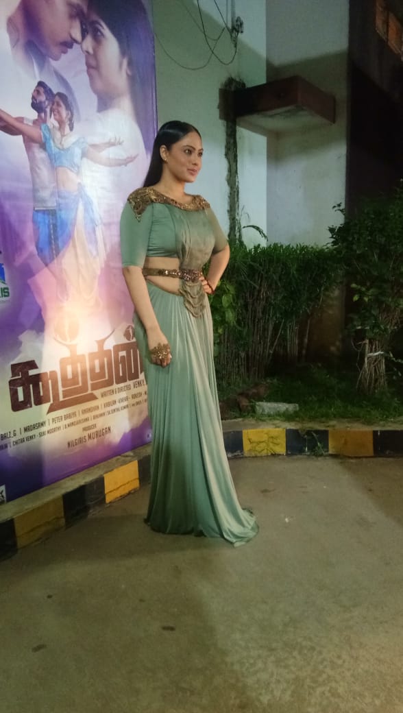 CinemaInbox's tweet image. #nikishapatel in #KoothanAudioLaunch