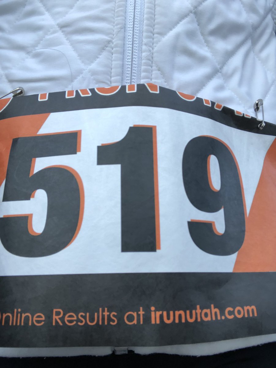 wchioji's tweet photo. This body has not pinned on a number in a few years. I canβt even remember the last time I ran consecutive miles. Here goes nothing! #5k #howslowcanyougo #rundontrun https://t.co/KleTSyMRUy