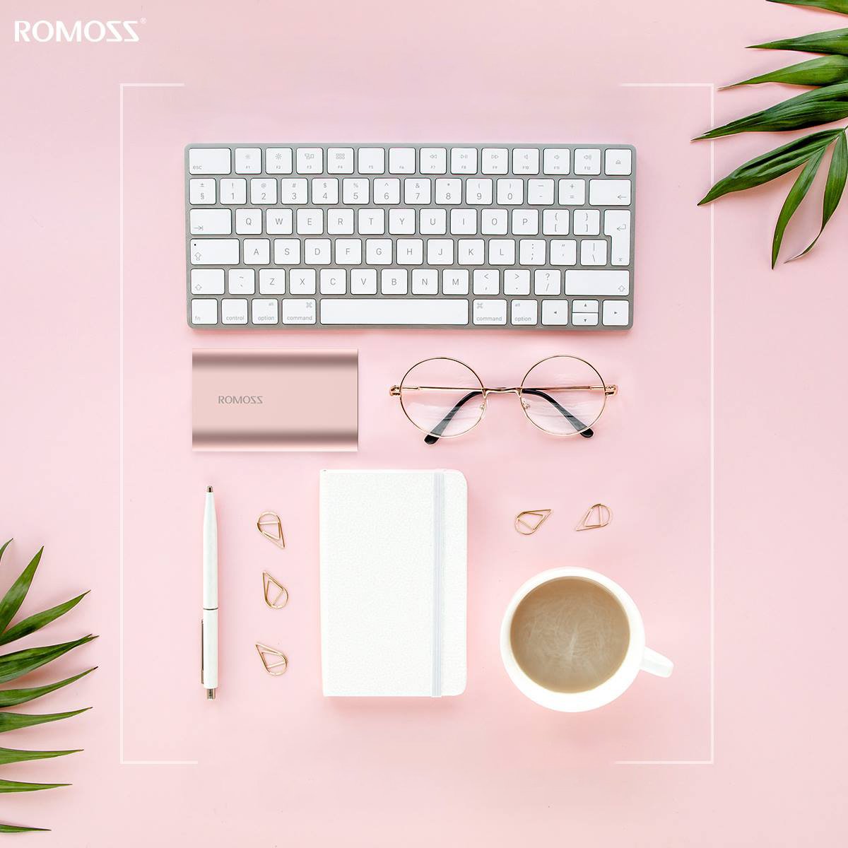 Bu pembe powerbank günlük ihtiyaçlarınız için mükemmel olmaz mıydı? 
#powerbank #romoss #ace10 #1000mAh
