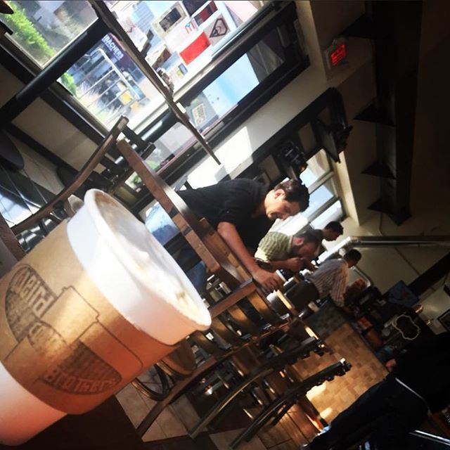 weirdbroscoffee's tweet photo. Good morning! We are open for this lovely Labor Day! #wereopen #labordaycoffee #joinusforcoffee #freshbrewedcoffee #coldbrew #espresso #shoplocal #shopfresh #hipherndon https://t.co/jrvkMEX3g4