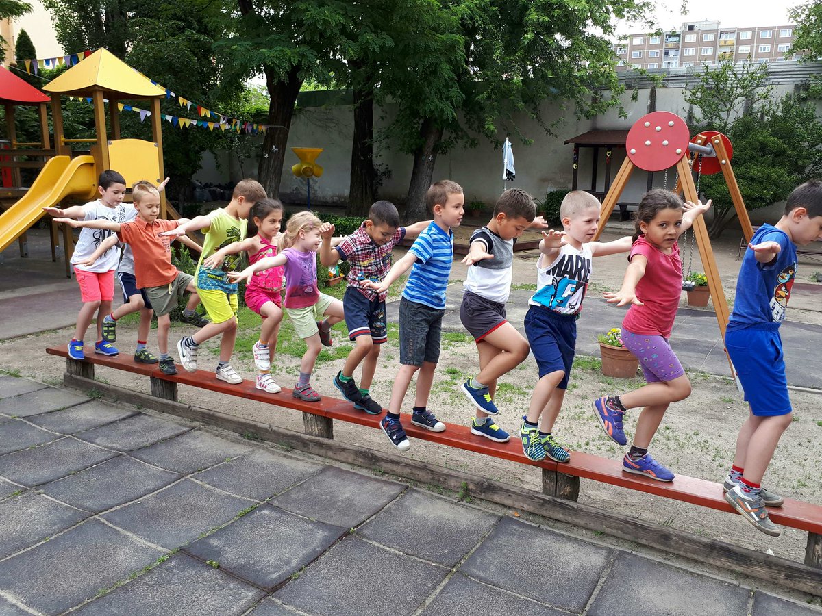 Kids are so over-scheduled that doctors are being told to prescribe play.  
Play is essential to the well-being, development and success of children, yet it is not always recognized as such. 

Kids are #MadetoPlay!
#BeActive #kids #Sport4Alll
  qz.com/1363294/ via <a href="/qz/">Quartz</a>