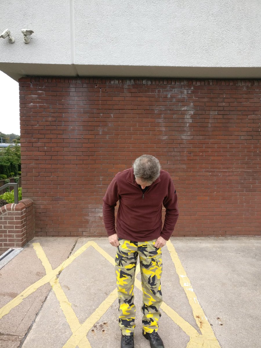 tommc80's tweet photo. Camo at its finest, 🤣🤣 https://t.co/ZzALr9jlmM