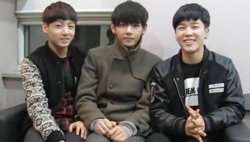 choi_bts2's tweet photo. As you can imagine, so many articles about #Answer1onBB200 by @BTS_twt are posted today by K media, they usually use the album concept photo for their coverage but one K media brought this old debut era photo of Maknae line. 🤦🏻♀️ They look so cute so pure.. I’m crying now. https://t.co/sLCw7RaBq0