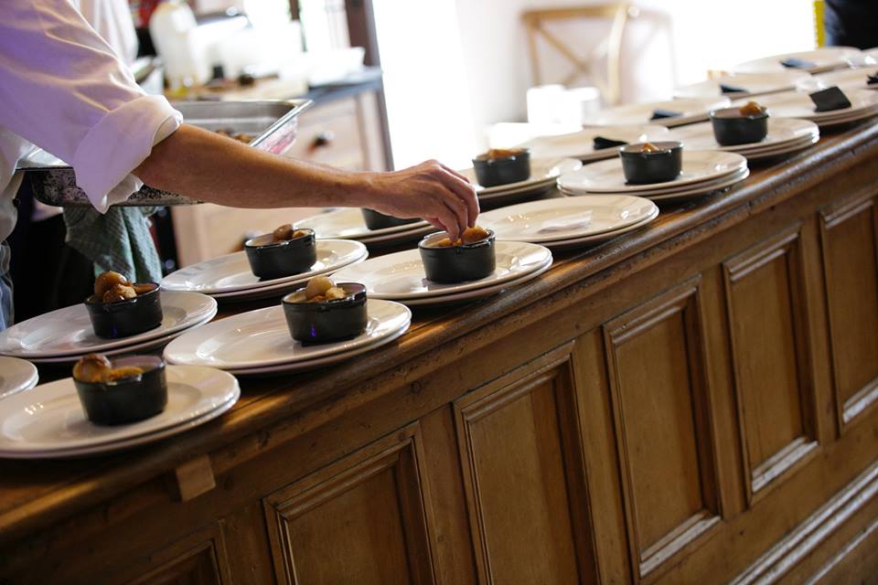 Host the perfect dinner party here, with a stunning dining room and a kitchen ideal for catering companies.