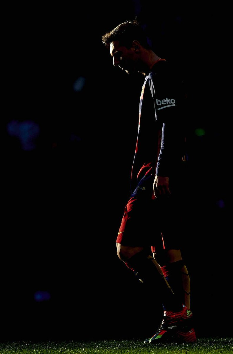 TheRoyNextDoor's tweet photo. So Messi hasn't been nominated for the final 3 of FIFA's The Best awards?
I blame two reasons for it.
(Long Thread) https://t.co/NWyy7OwLiG