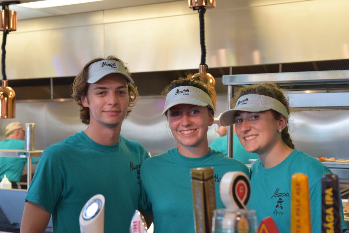 ManciniAlFresco's tweet photo. So very grateful for our @mnstatefair staff family! As the fair draws to a close until next year, we must thank our team for their incredible hard work and awesome attitudes! You guys rock! #teammancini #yourefamilynow https://t.co/WMNSEDD69n