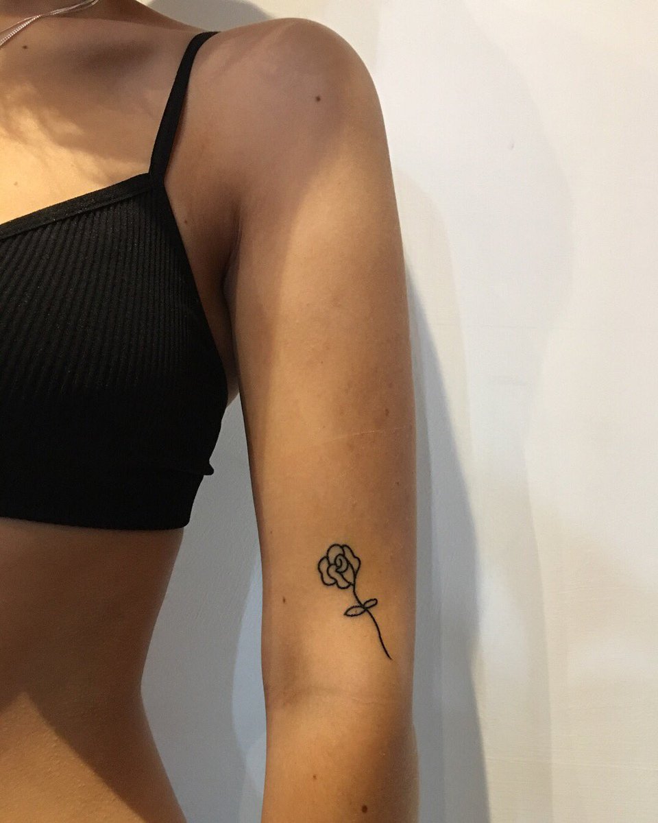 pennie_haynes's tweet photo. thanks @Slaves for giving me this awesome drawing to get tattooed :) https://t.co/Xnma06BDXU